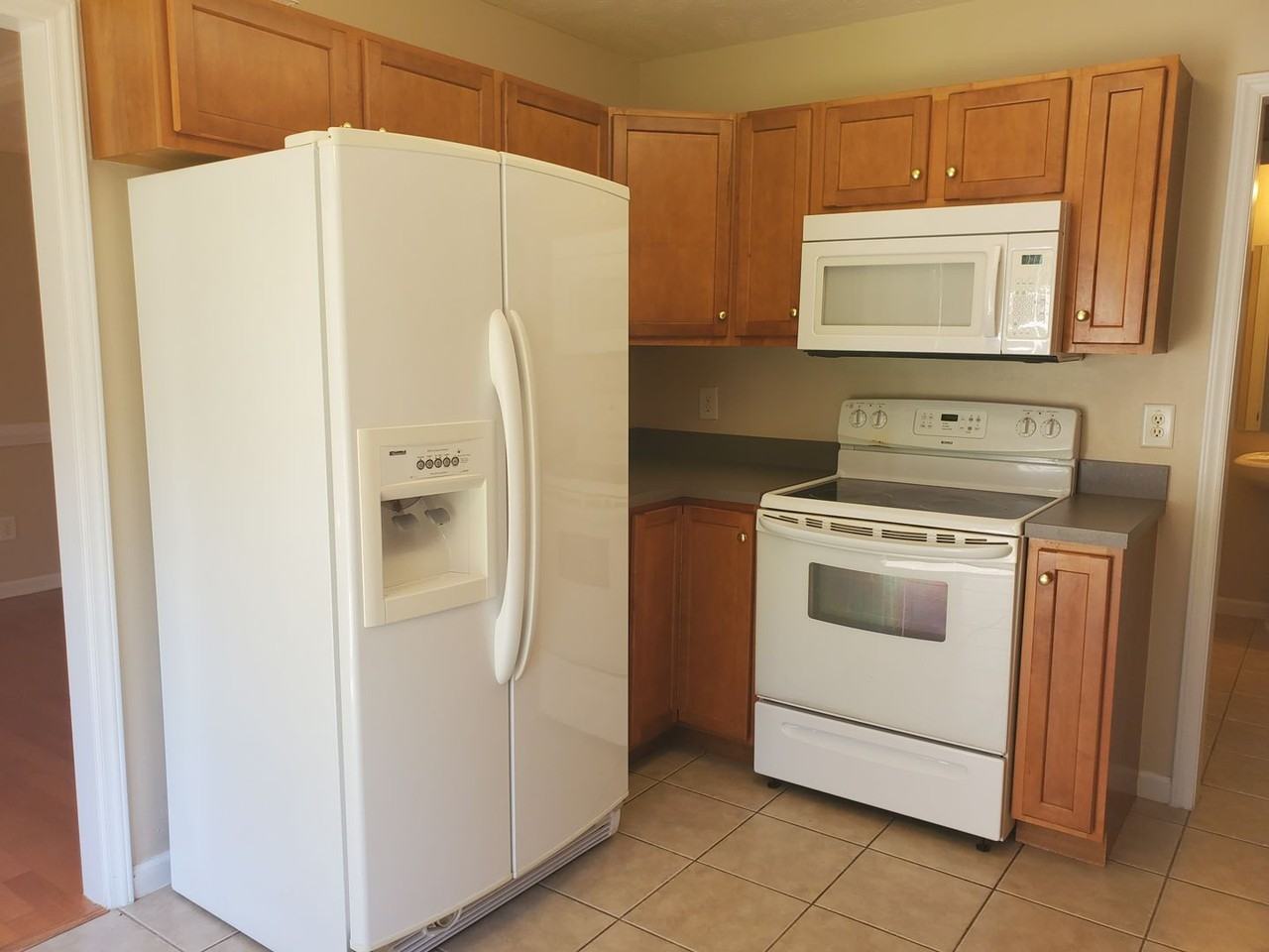 815 Yorkshire Dr - Photo 5 of 17