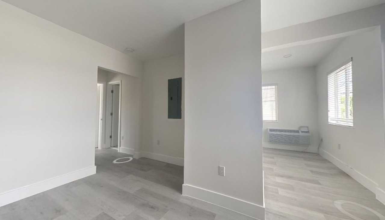 Menores Ave - Photo 6 of 40