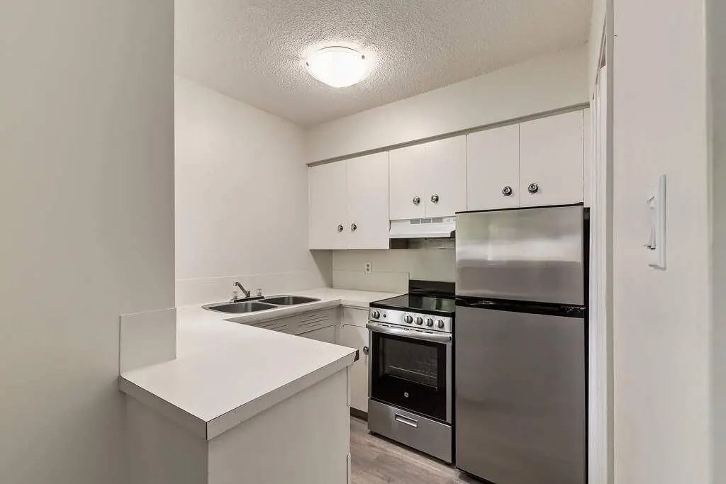 Pembroke House - Photo 2 of 20