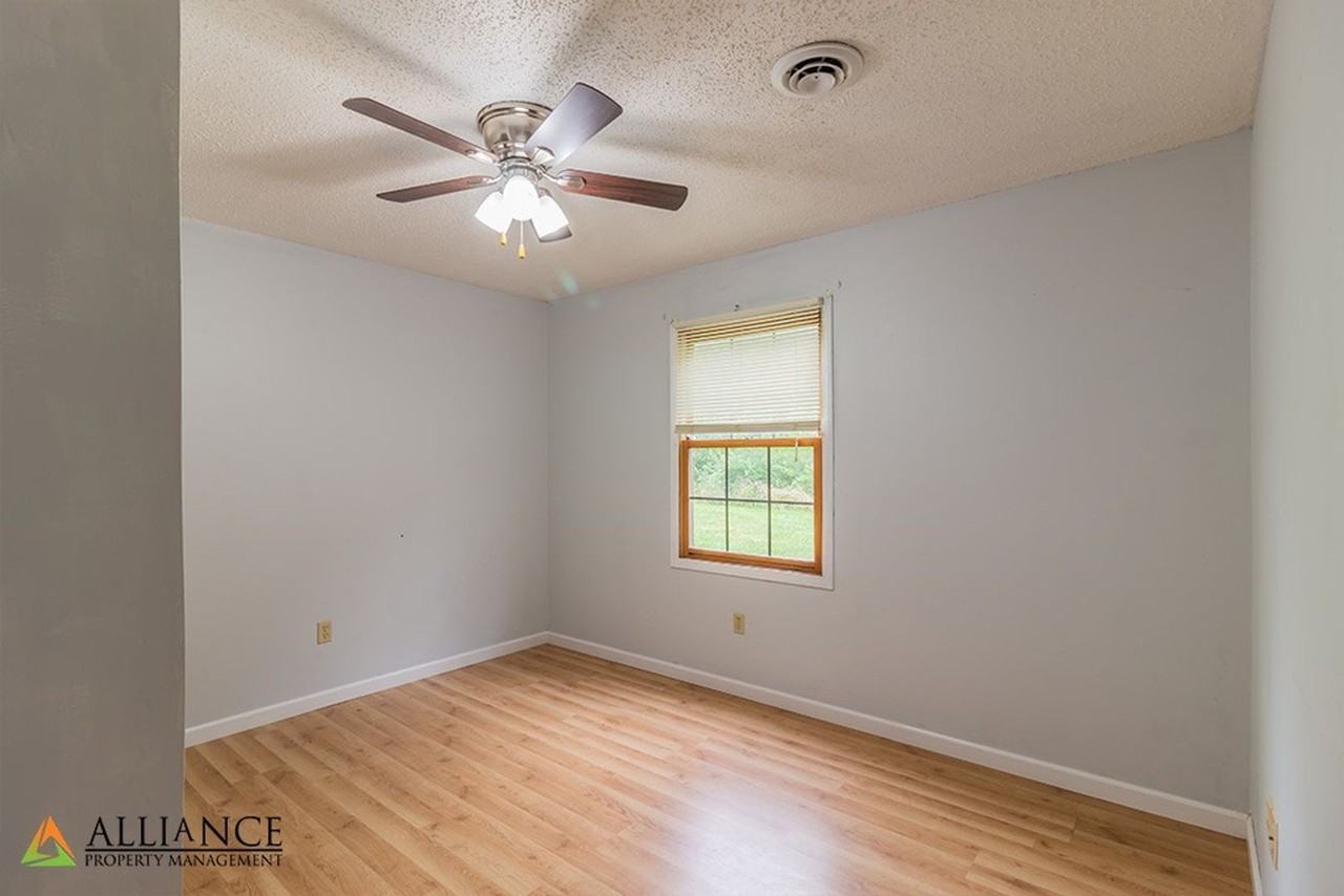 2550 Candlecrest Cir - Photo 6 of 21