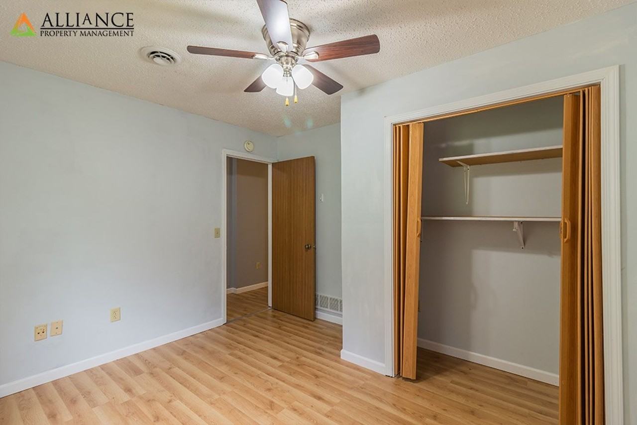 2550 Candlecrest Cir - Photo 7 of 21