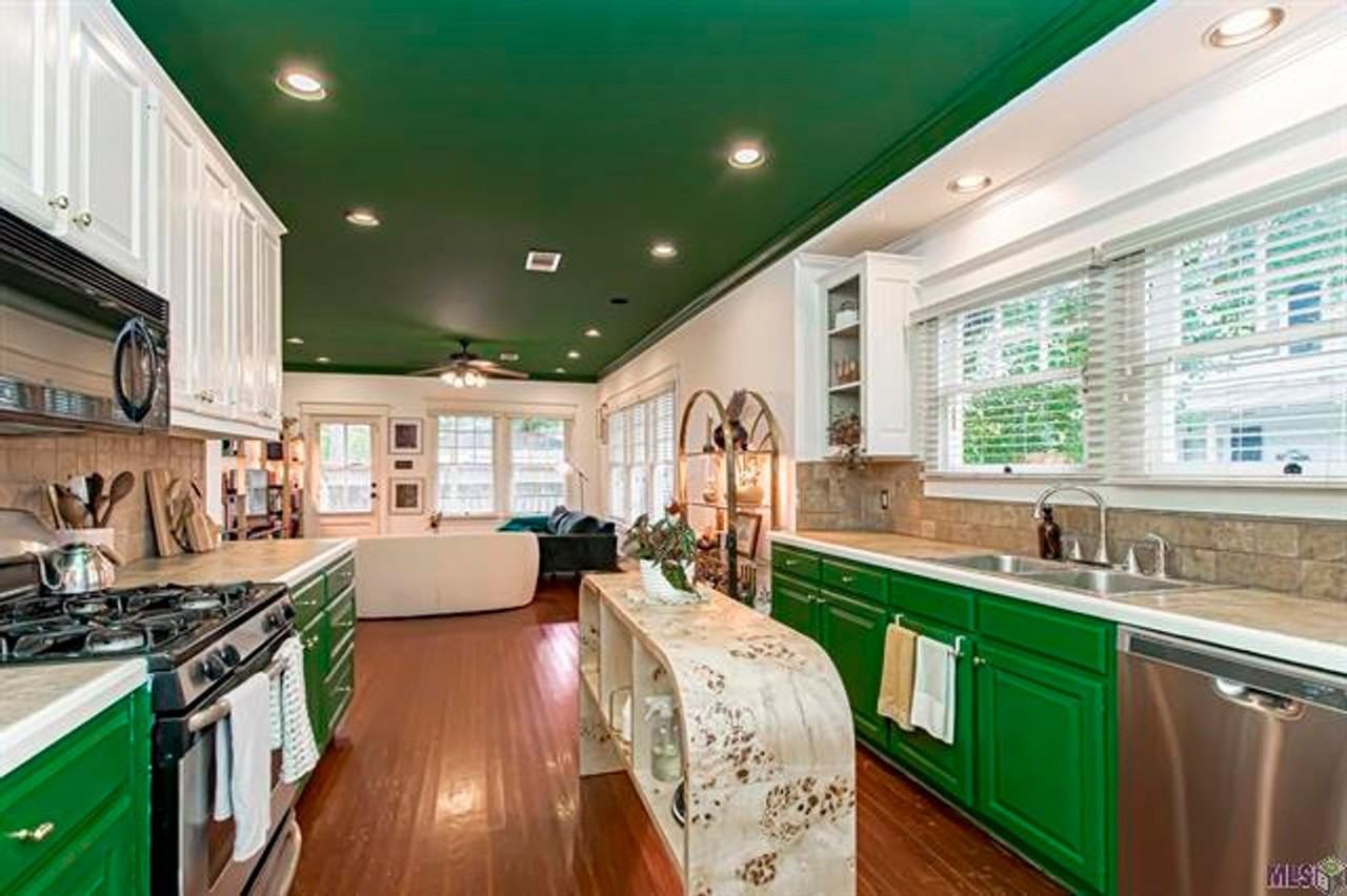 5353 Capital Heights Ave - Photo 3 of 32