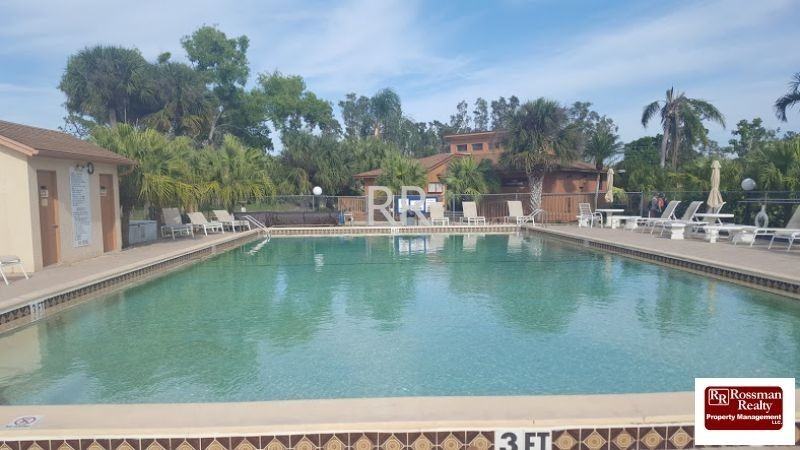 6494 Royal Woods Dr - Photo 3 of 26