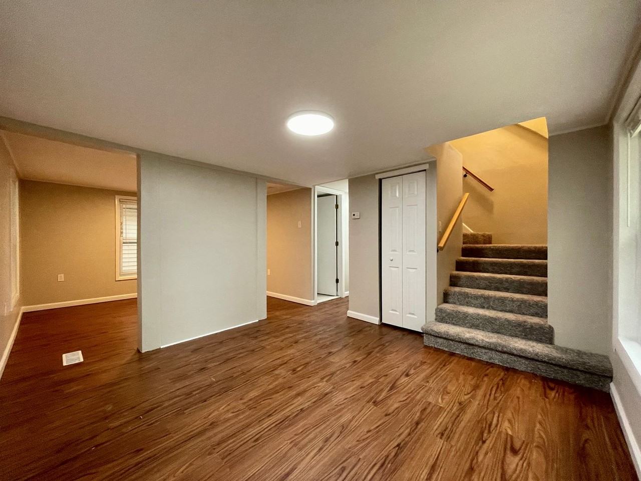 509 Elsmere St - Photo 3 of 13