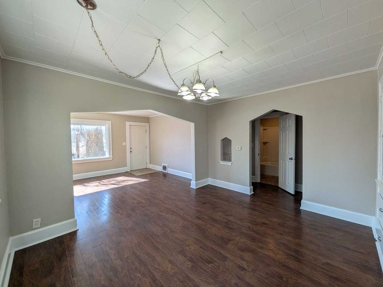 2519 Prospect Rd - Photo 3 of 25