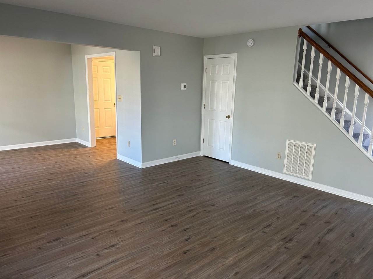 4010 Selda Dr - Photo 4 of 15