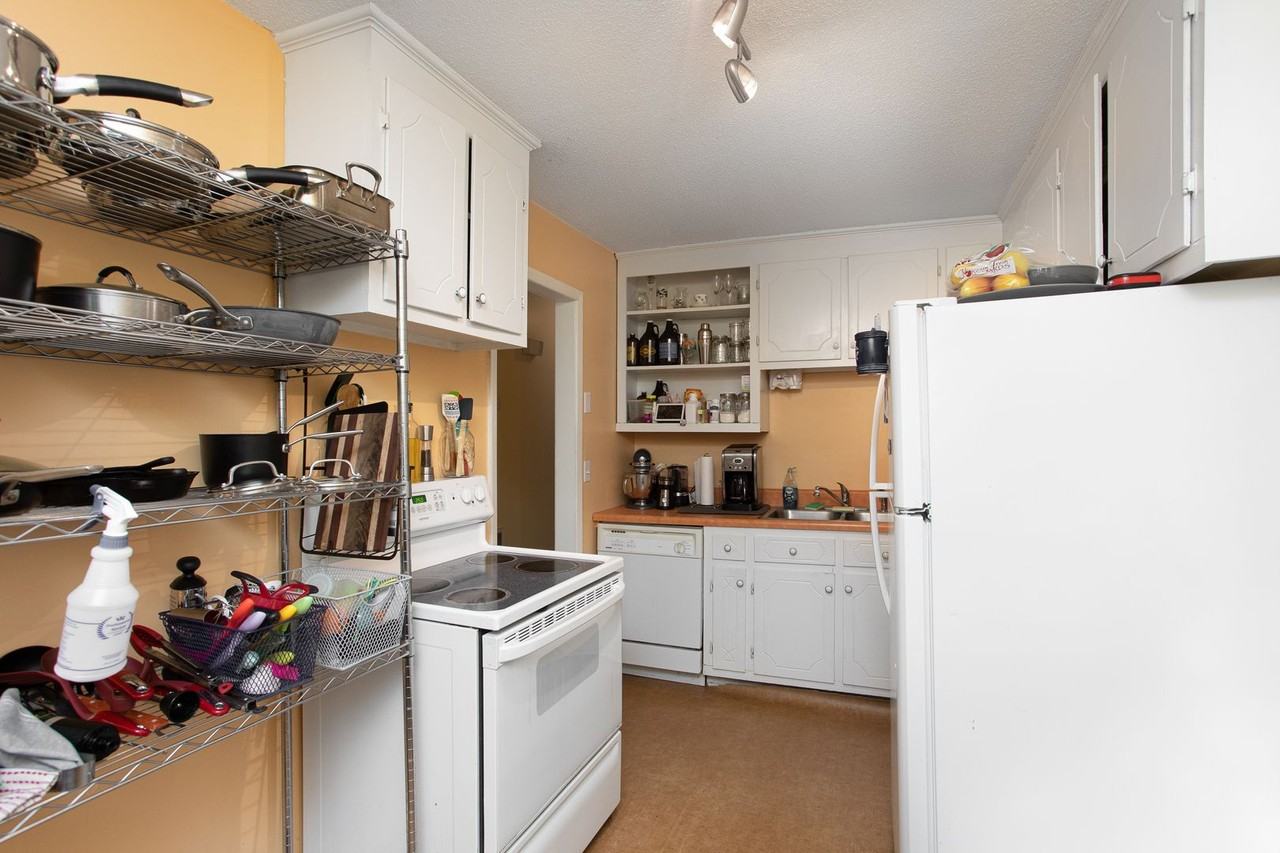 324 Mcmasters St - Photo 7 of 16