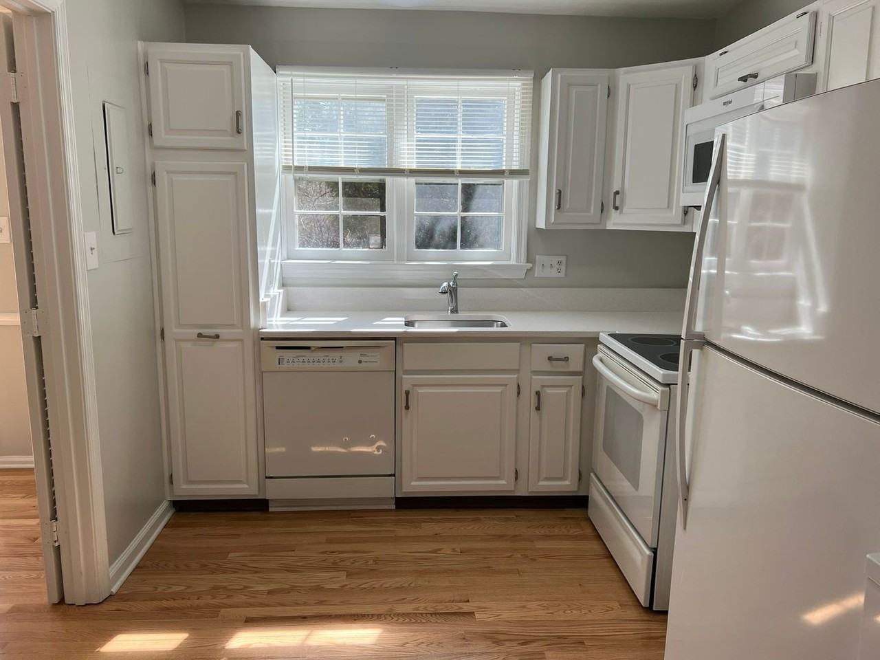 6683 Fairfax Rd #84 - Photo 3 of 19