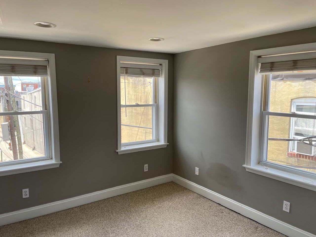 1612 Elkins Ln - Photo 6 of 12