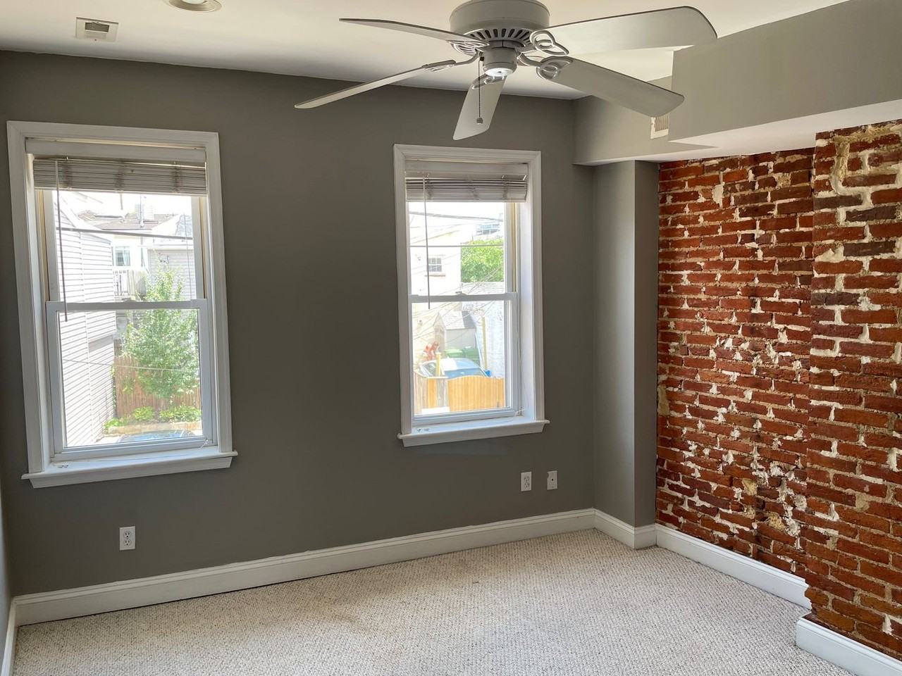 1612 Elkins Ln - Photo 7 of 12