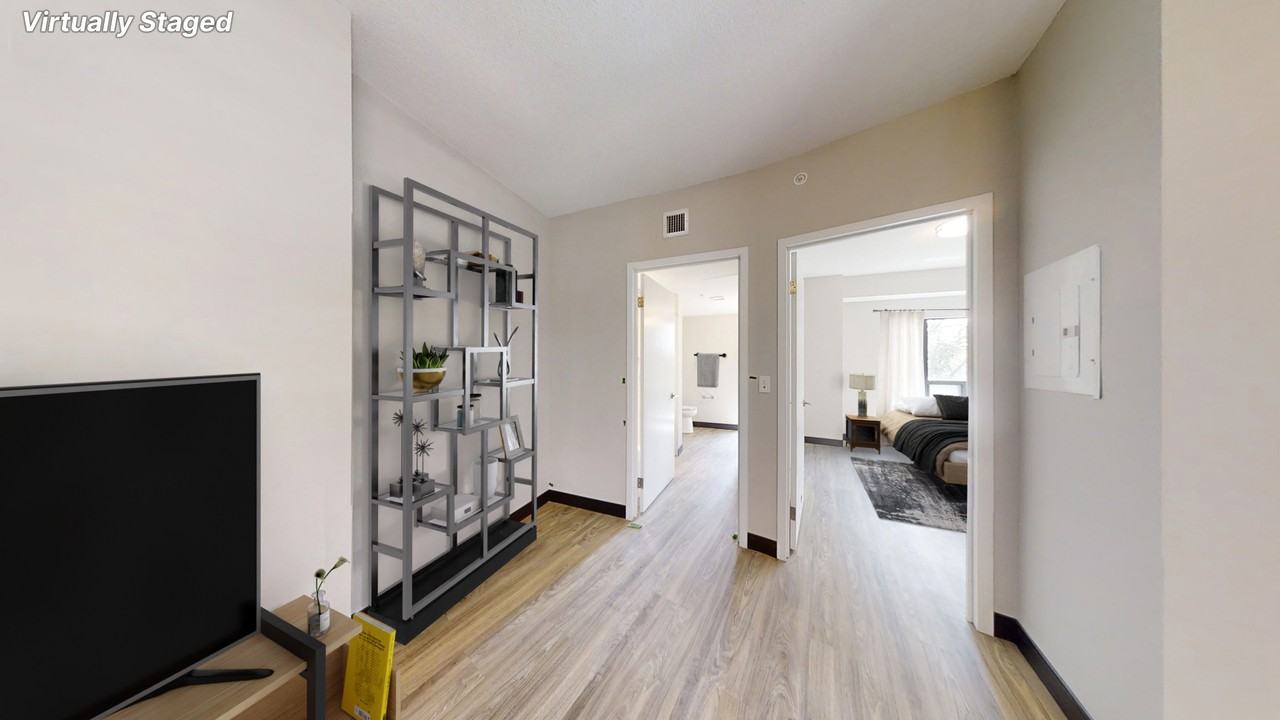 2346 Weston - Photo 5 of 28