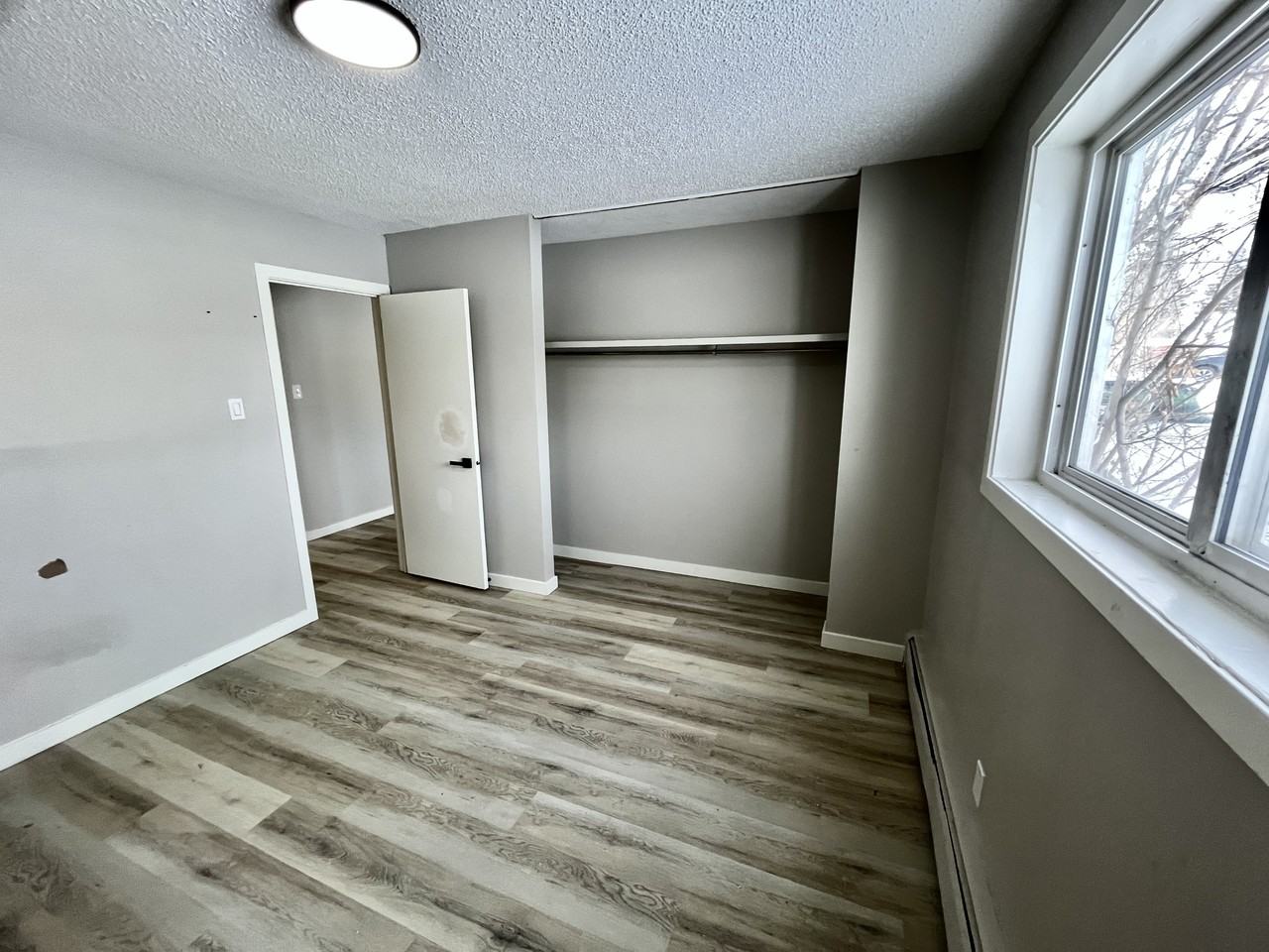 9108 127 Ave Nw - Photo 7 of 11