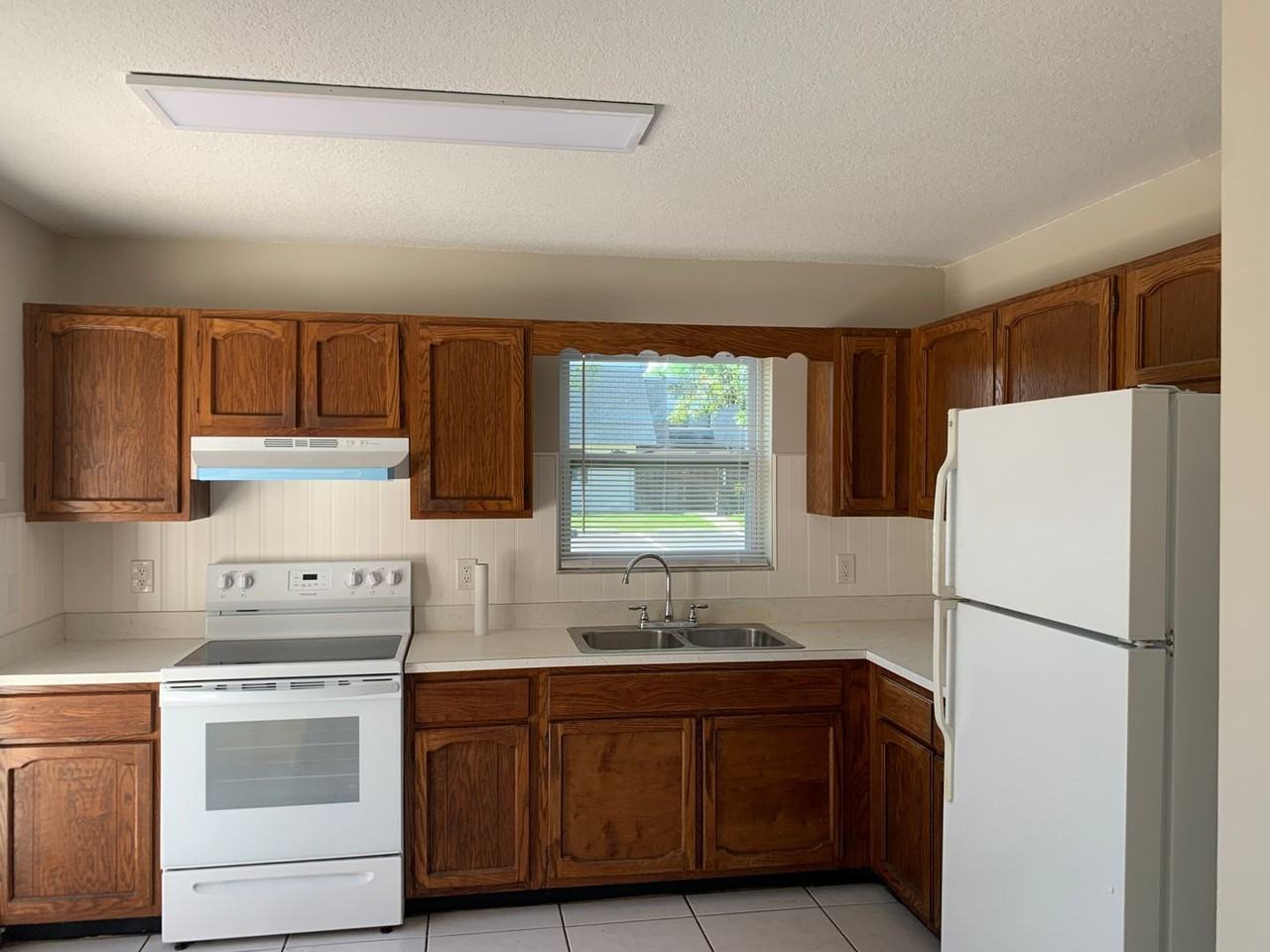 2630 Se Normand St - Photo 4 of 26