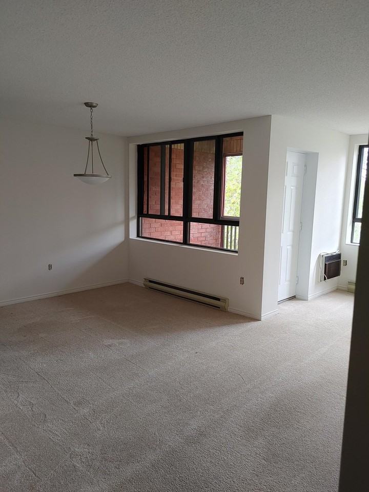 Rivergate Properties - Photo 2 of 11