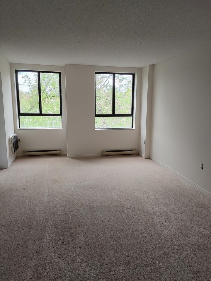 Rivergate Properties - Photo 3 of 11