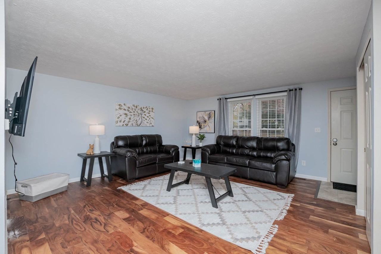 1387 Firethorne Dr - Photo 6 of 25