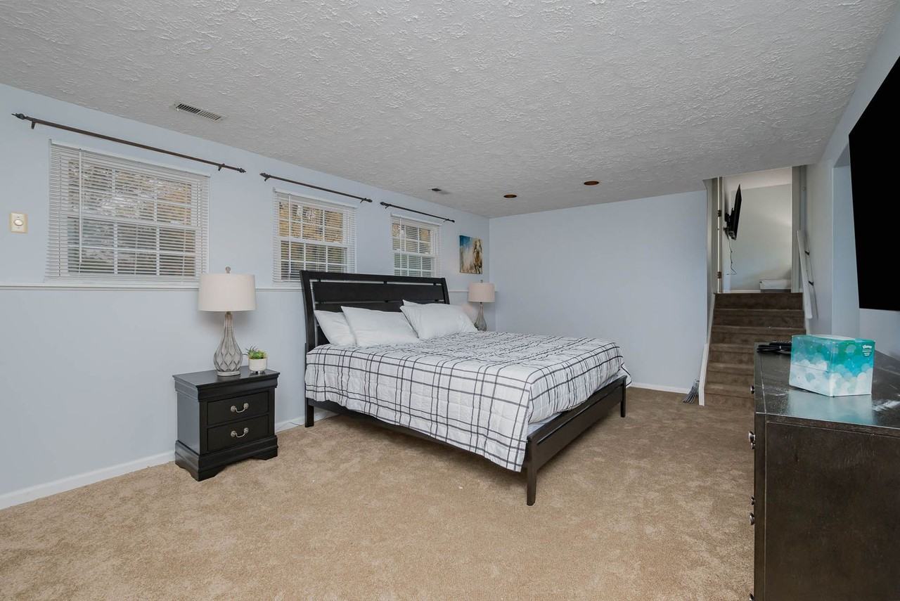 1387 Firethorne Dr - Photo 6 of 25