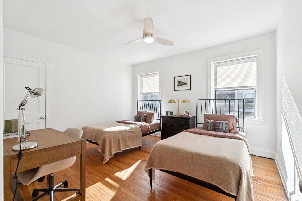 10 Montgomery - Photo 5 of 28