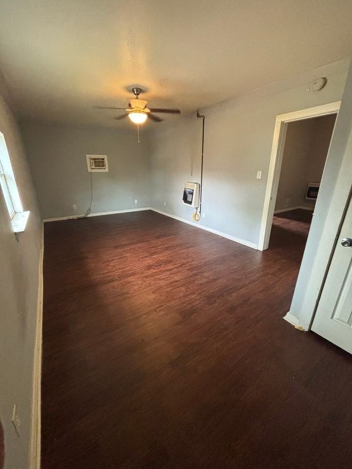 Egan St - Photo 4 of 8