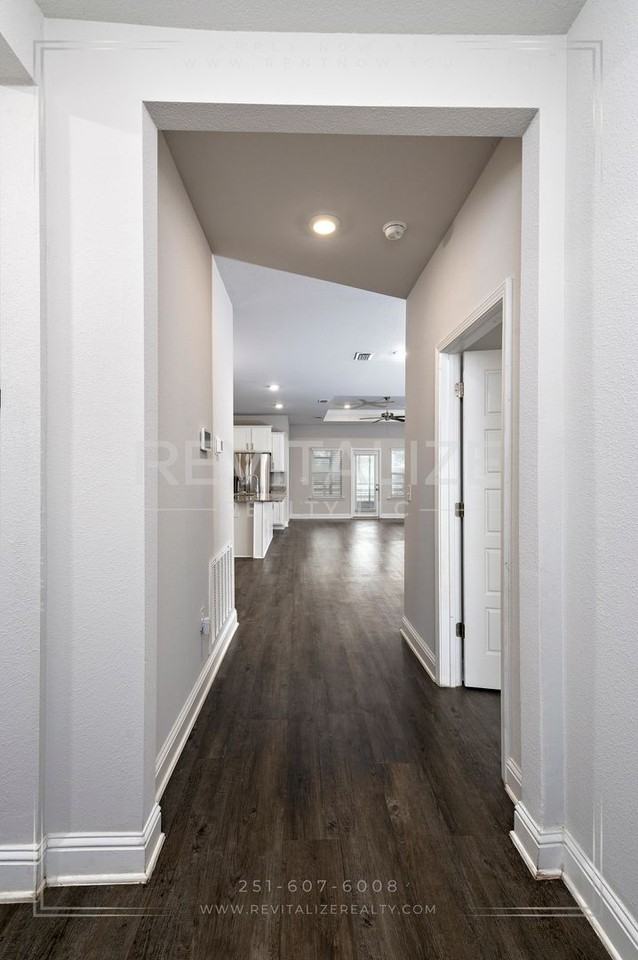 31484 Memphis Loop - Photo 4 of 50