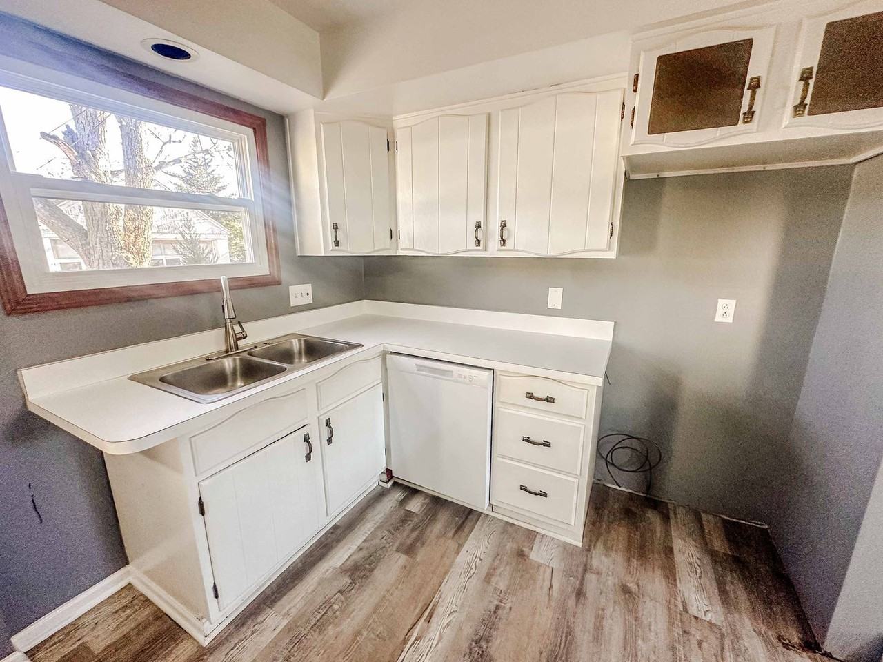 3181 Daleford Dr - Photo 6 of 18