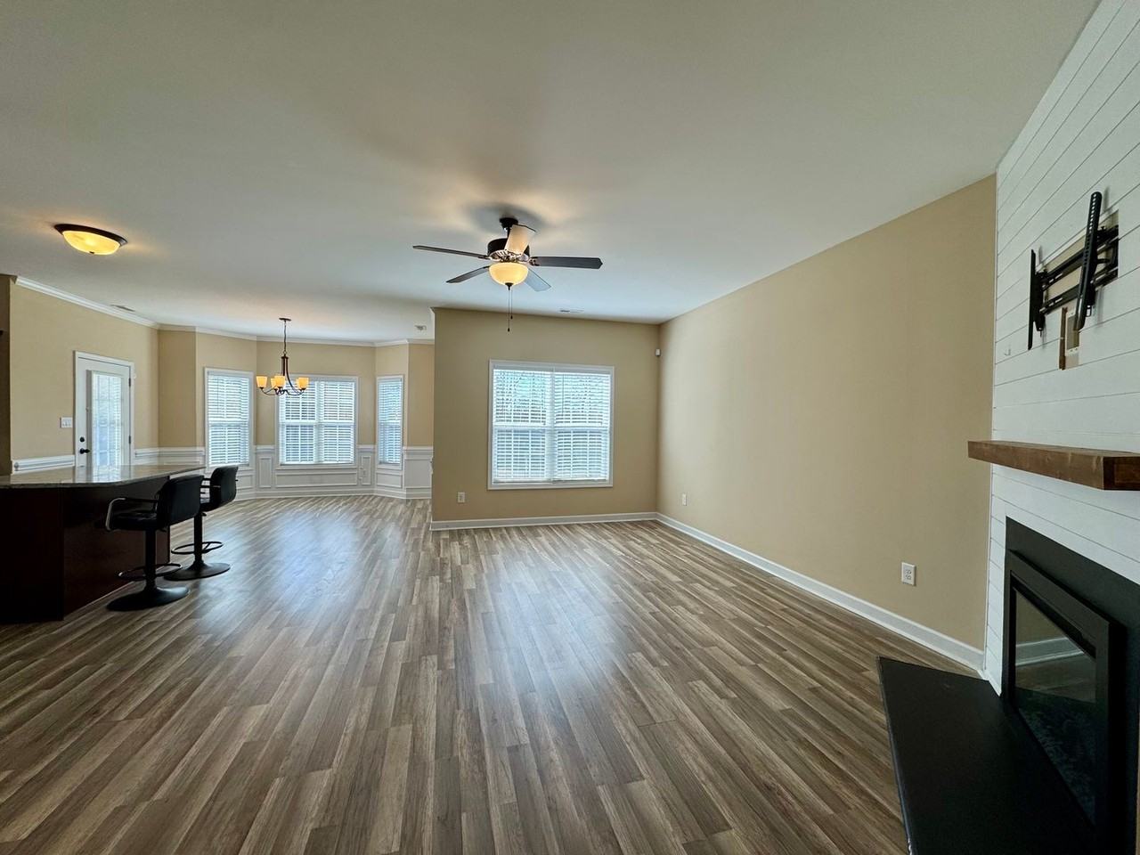 119 Wedgefield Dr - Photo 4 of 25