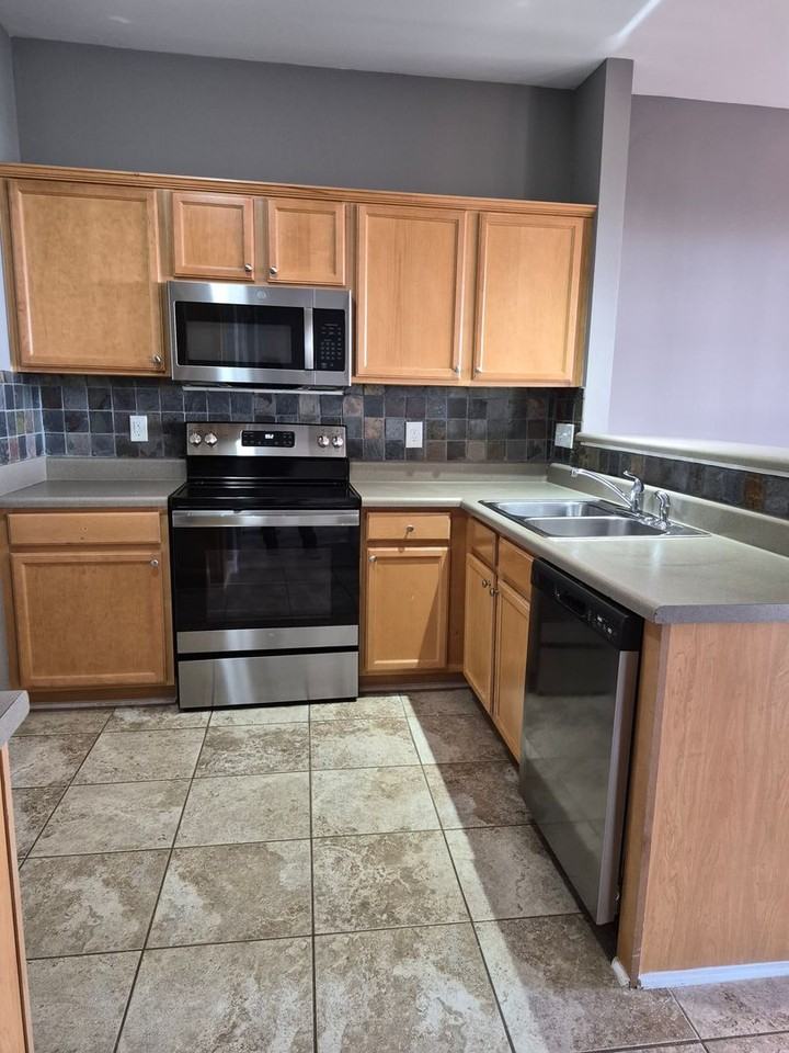 8521 Boysenberry Ln - Photo 7 of 22