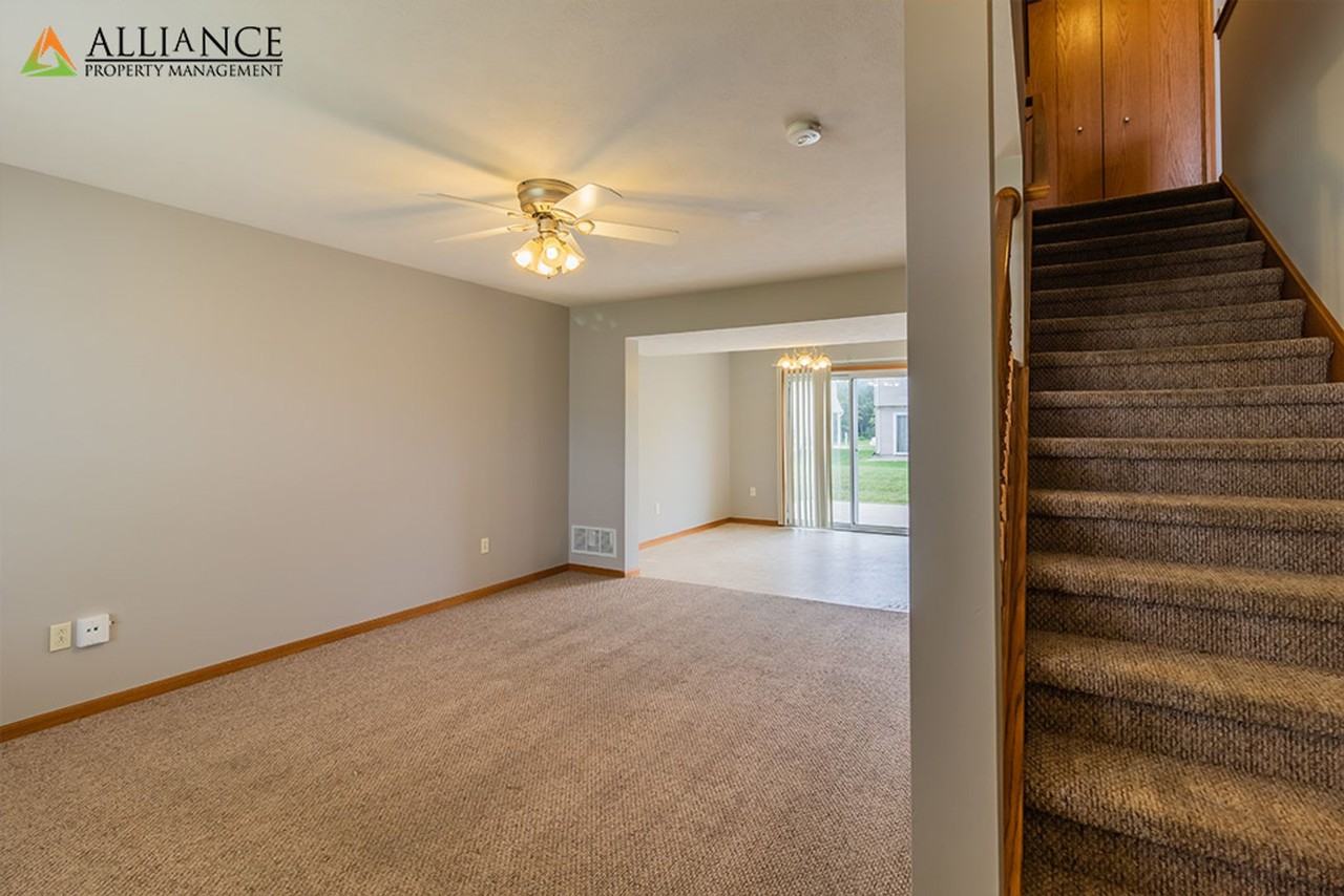 500 Brookmont Dr - Photo 5 of 19