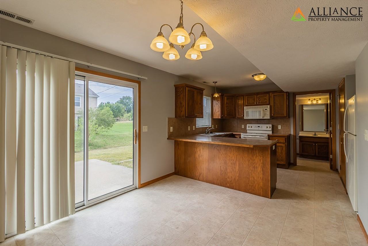 500 Brookmont Dr - Photo 7 of 19