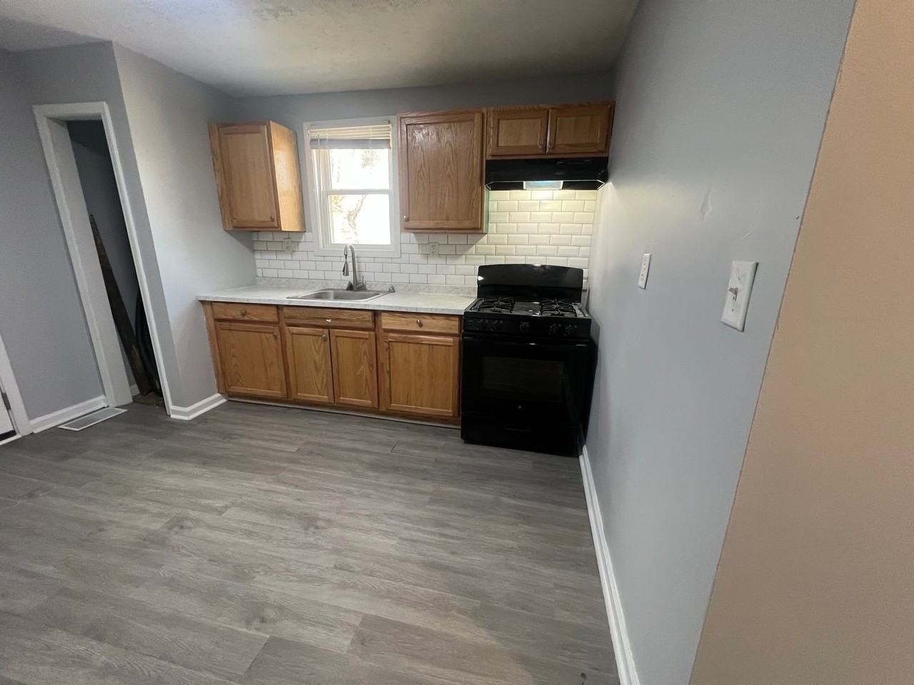 4000 Churchman Ave - Photo 2 of 9