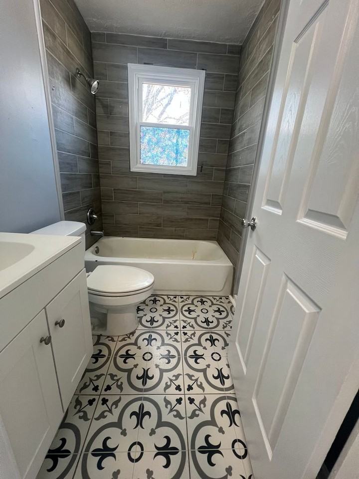 4000 Churchman Ave - Photo 3 of 9