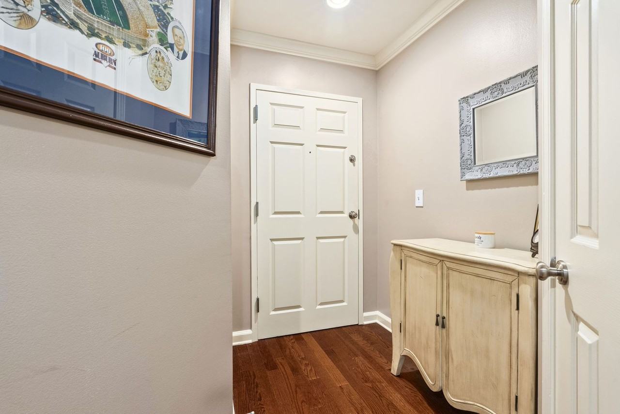 145 E Magnolia Ave #311 - Photo 2 of 15