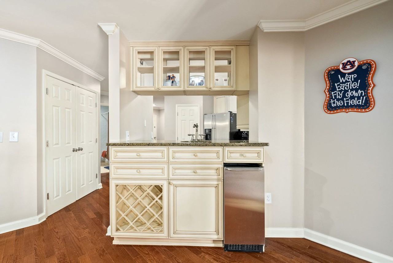 145 E Magnolia Ave #311 - Photo 5 of 15