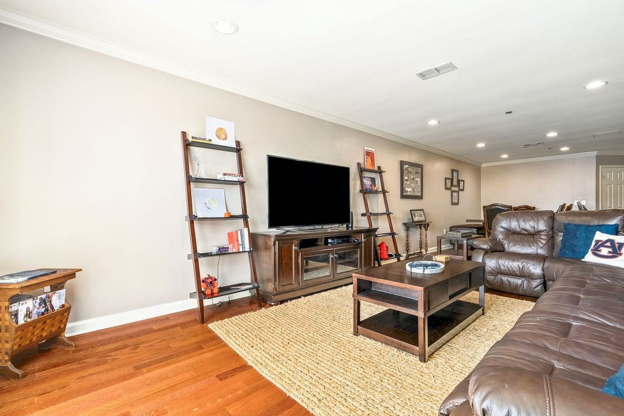 145 E Magnolia Ave #311 - Photo 7 of 15