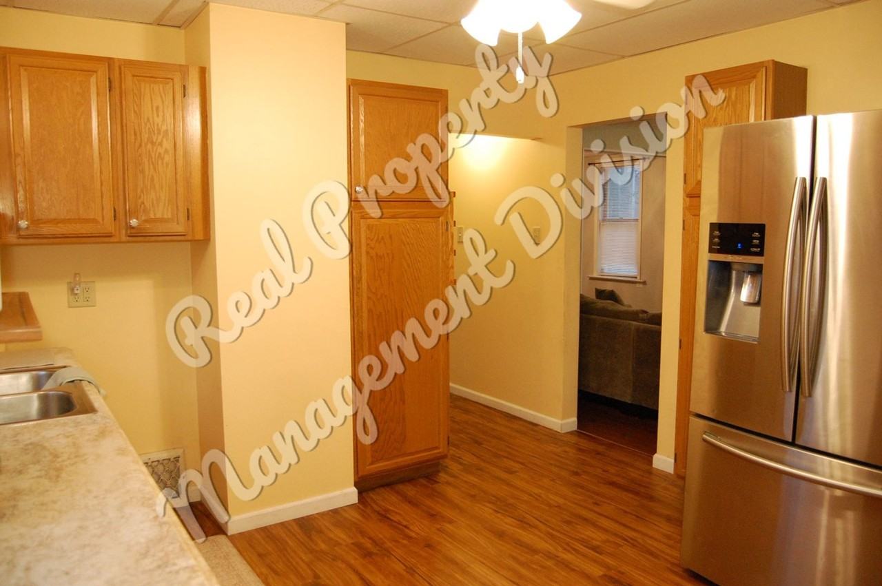 2817 S Park Ave - Photo 7 of 15