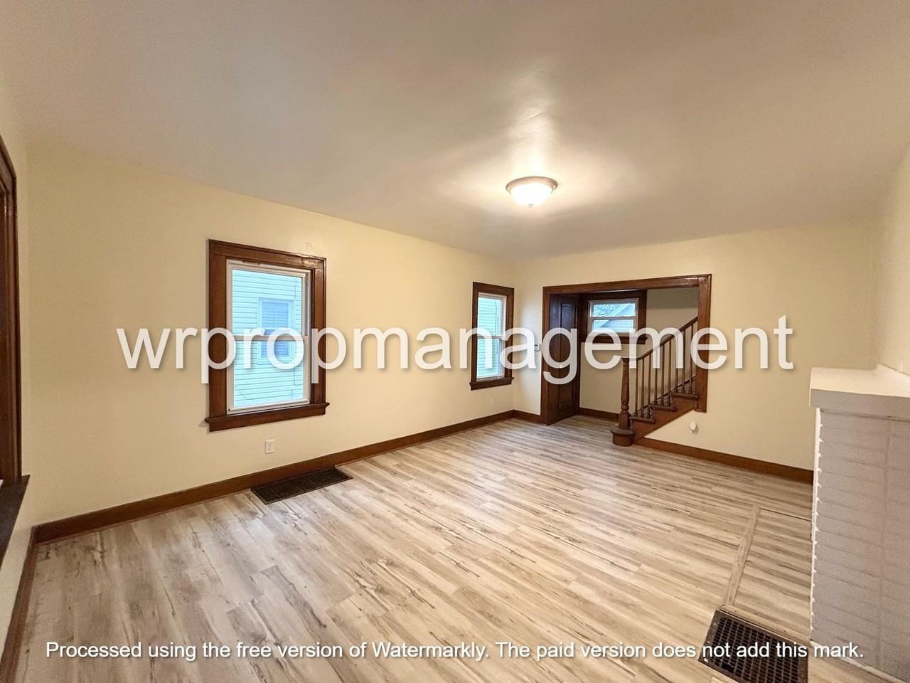 4121 Kingsbury Ave - Photo 2 of 9