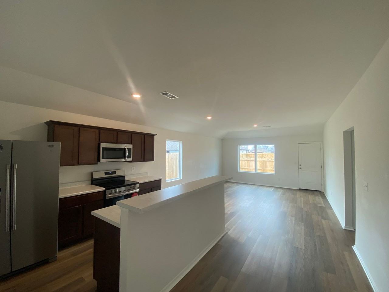 5707 Pope St - Photo 2 of 13