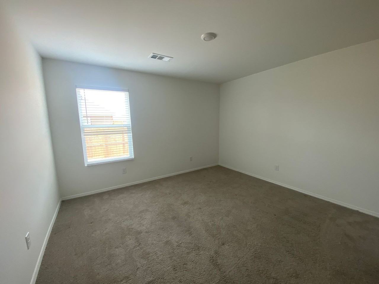 5707 Pope St - Photo 6 of 13