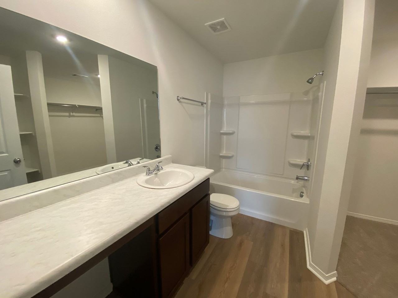 5707 Pope St - Photo 7 of 13