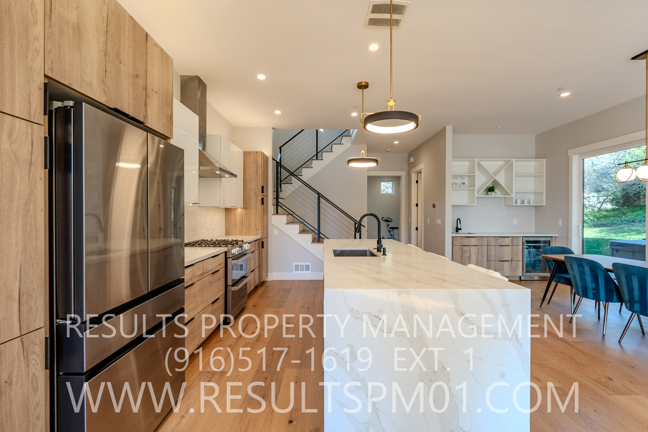 4014 Capitola Hills Ct - Photo 7 of 43