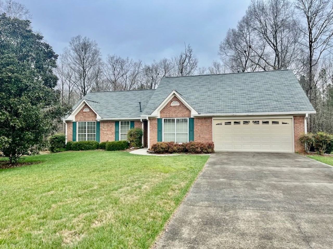 7 Clarendon Pl Nw - Photo 2 of 15