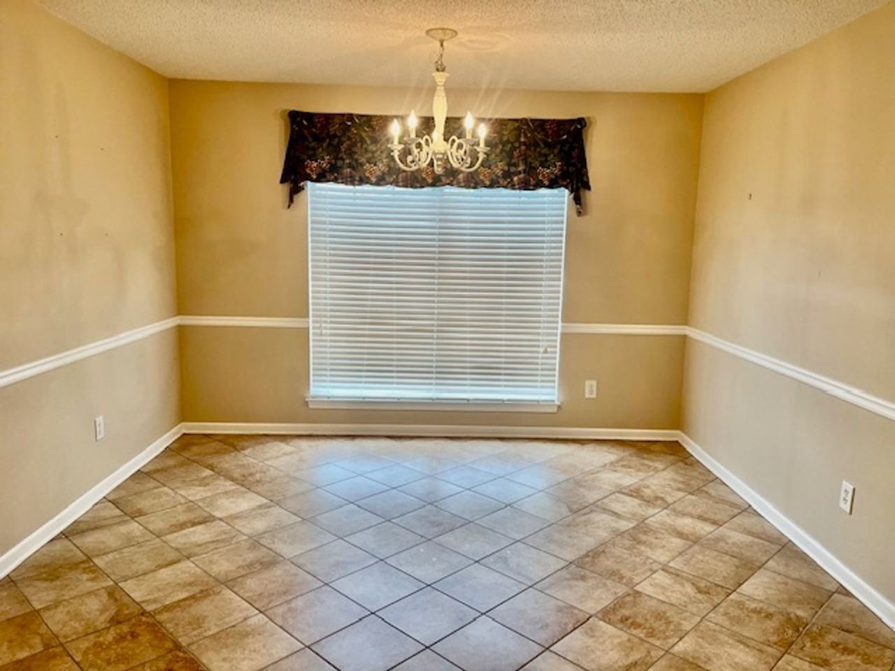 7 Clarendon Pl Nw - Photo 4 of 15