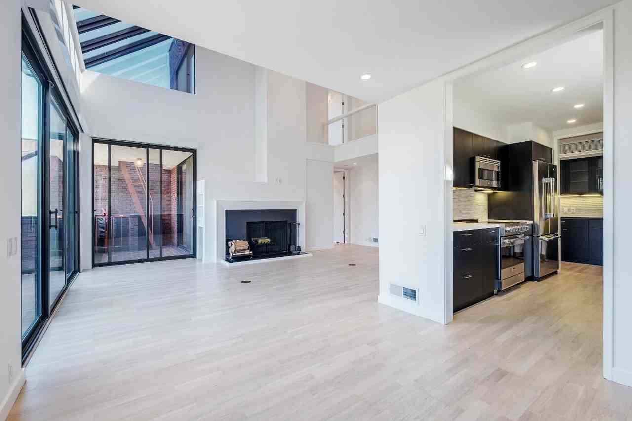 640 Davis St #40 - Photo 7 of 38