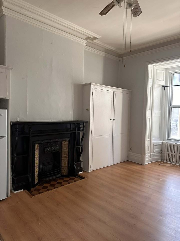 1445 Rue Saint-Marc #1 - Photo 3 of 14