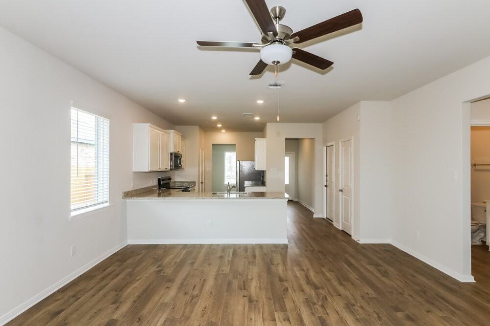 7538 Tipton Meadow Way - Photo 3 of 24