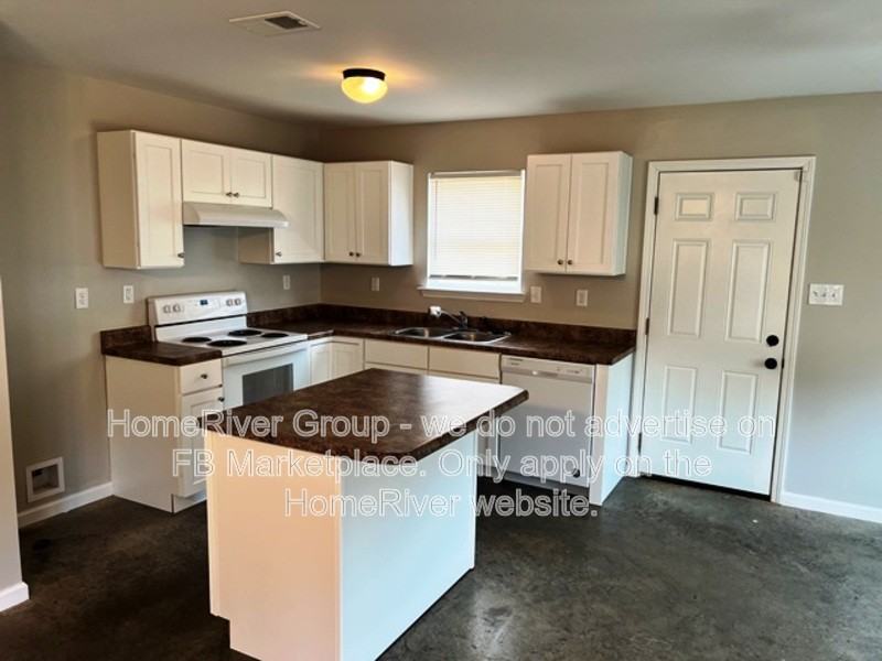 3804 Lake Park Cv - Photo 4 of 13