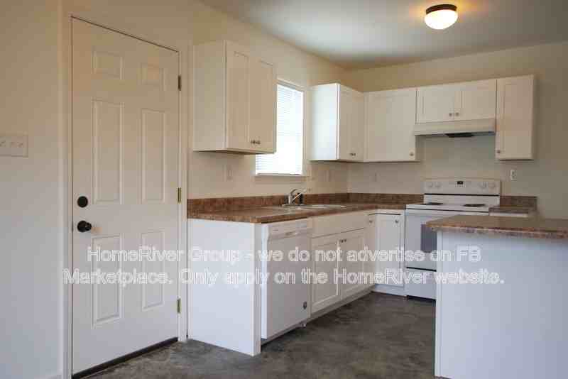 2975 Lake Park Rd - Photo 5 of 20