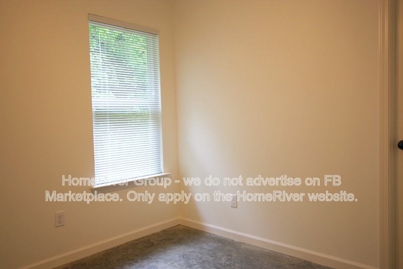 2975 Lake Park Rd - Photo 6 of 20