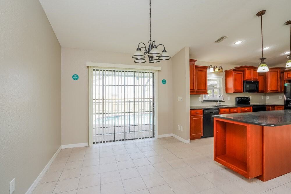 971 Winsome Rd - Photo 5 of 16