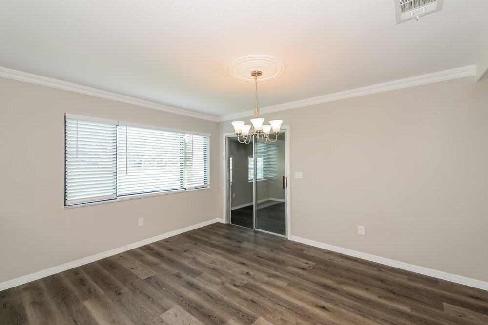 5362 Trekell St - Photo 6 of 19